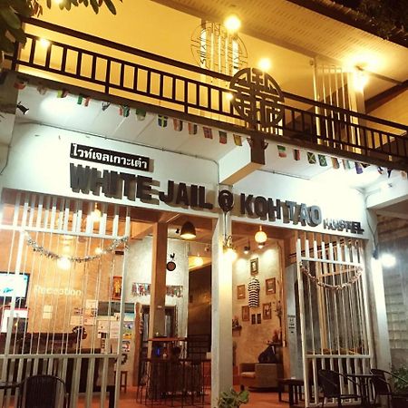 White Jail At Koh Tao Hostel المظهر الخارجي الصورة