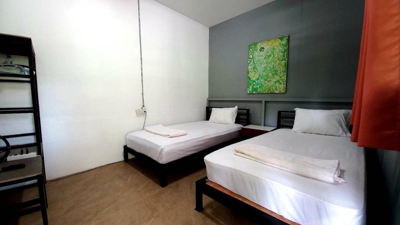 White Jail At Koh Tao Hostel المظهر الخارجي الصورة