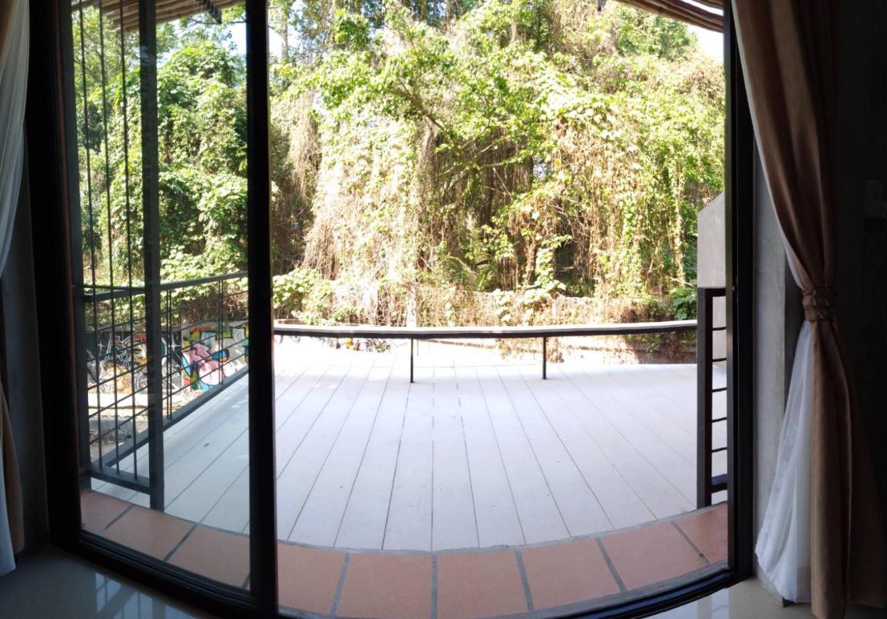 White Jail At Koh Tao Hostel المظهر الخارجي الصورة