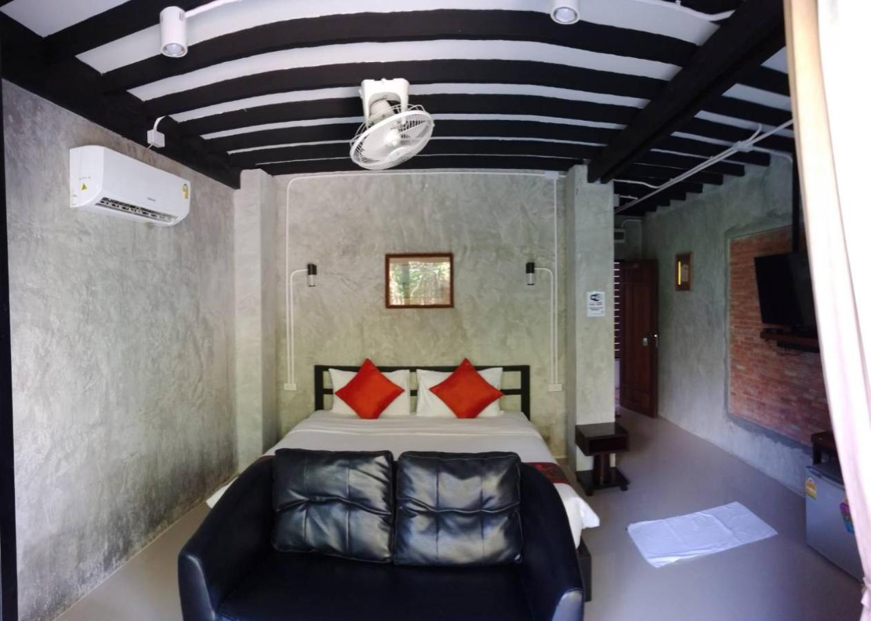 White Jail At Koh Tao Hostel المظهر الخارجي الصورة