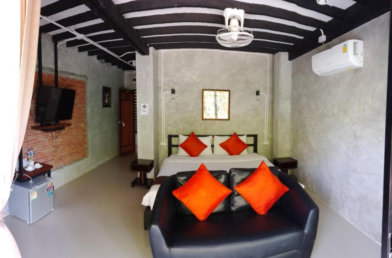 White Jail At Koh Tao Hostel المظهر الخارجي الصورة