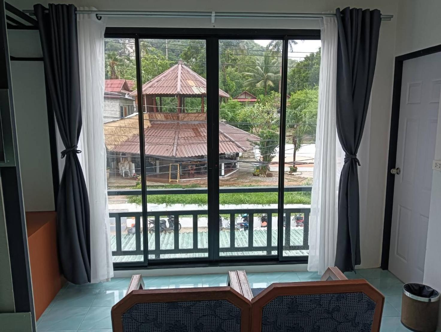 White Jail At Koh Tao Hostel المظهر الخارجي الصورة