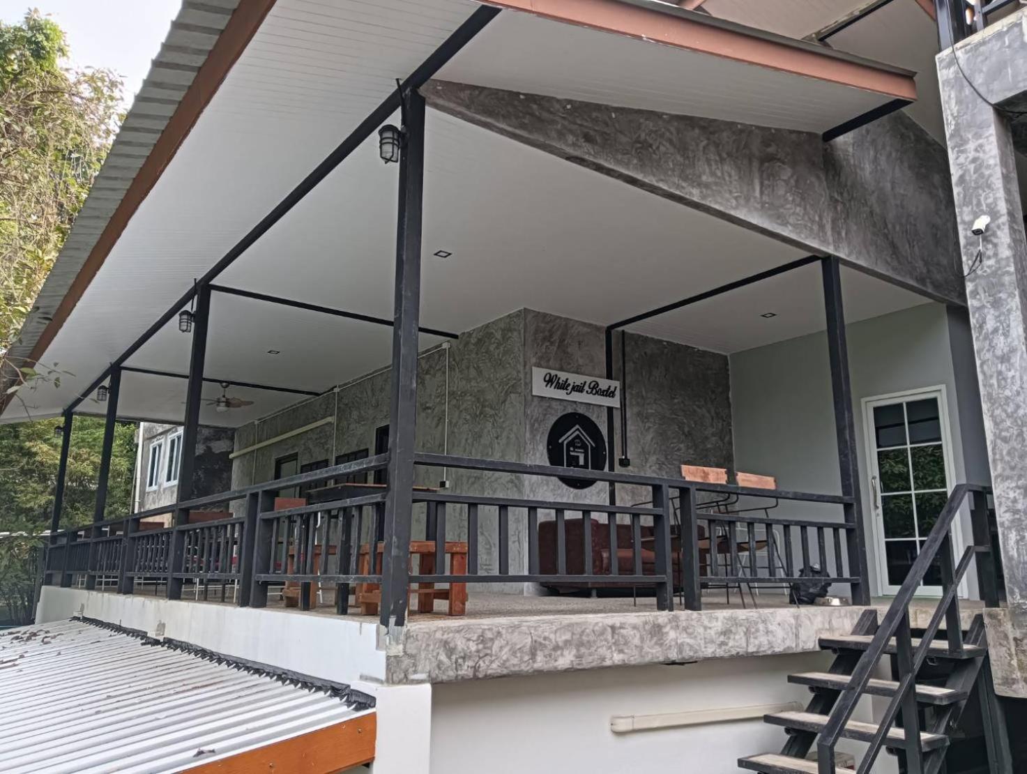 White Jail At Koh Tao Hostel المظهر الخارجي الصورة