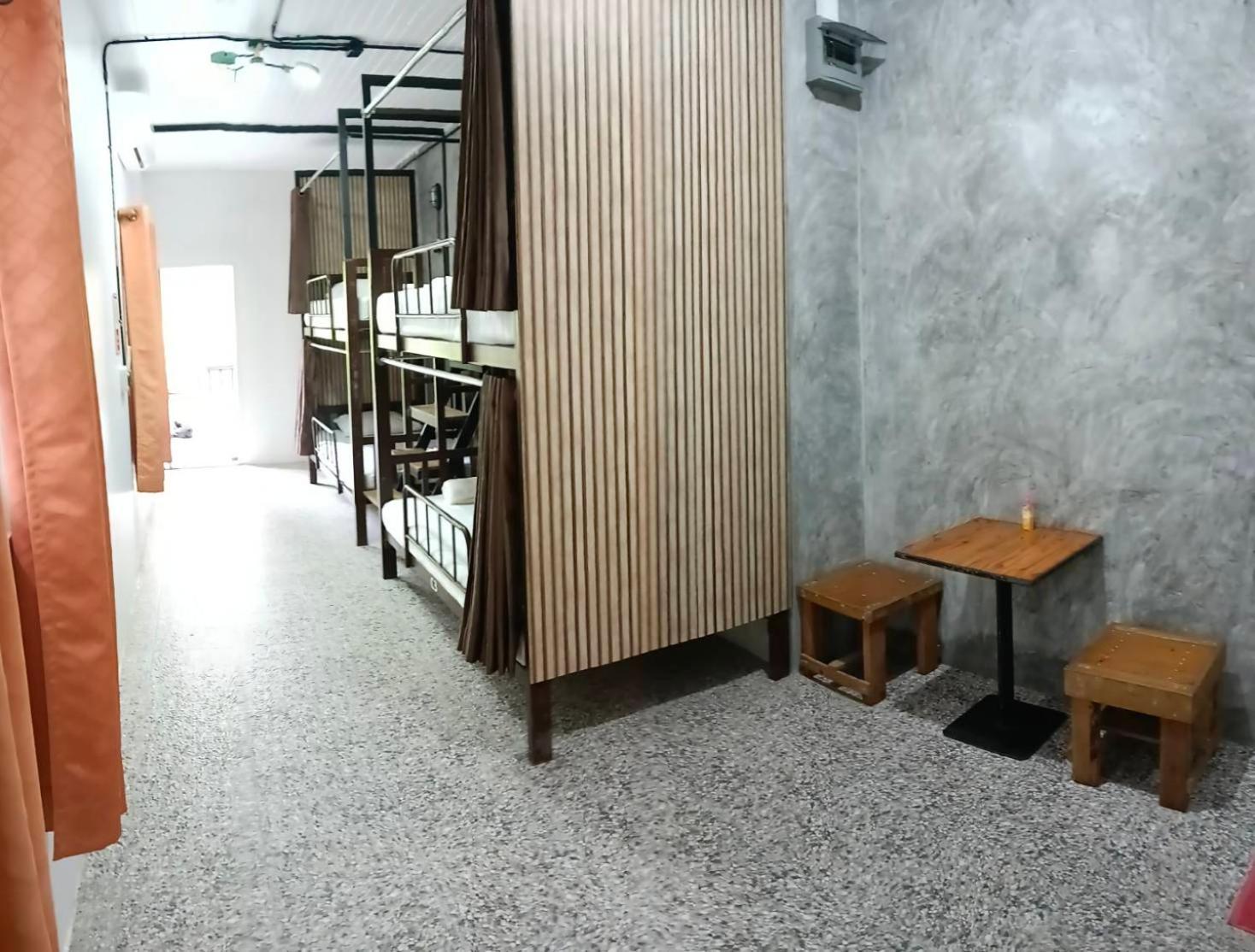 White Jail At Koh Tao Hostel المظهر الخارجي الصورة