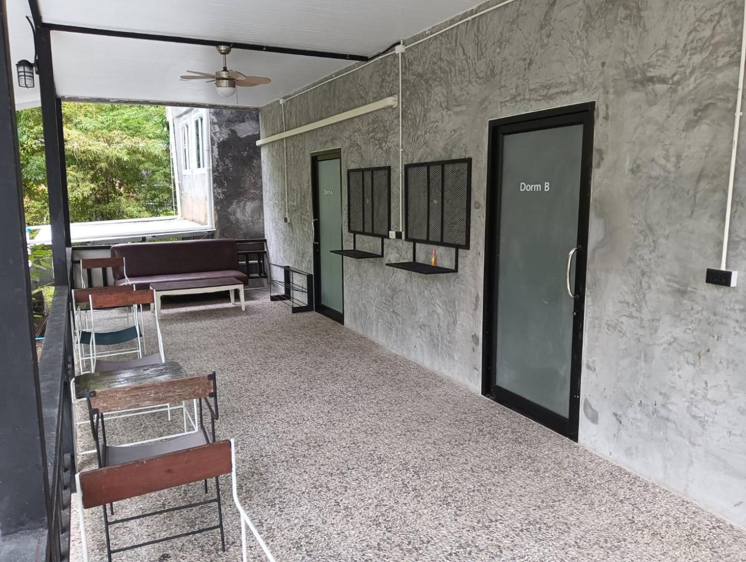 White Jail At Koh Tao Hostel المظهر الخارجي الصورة