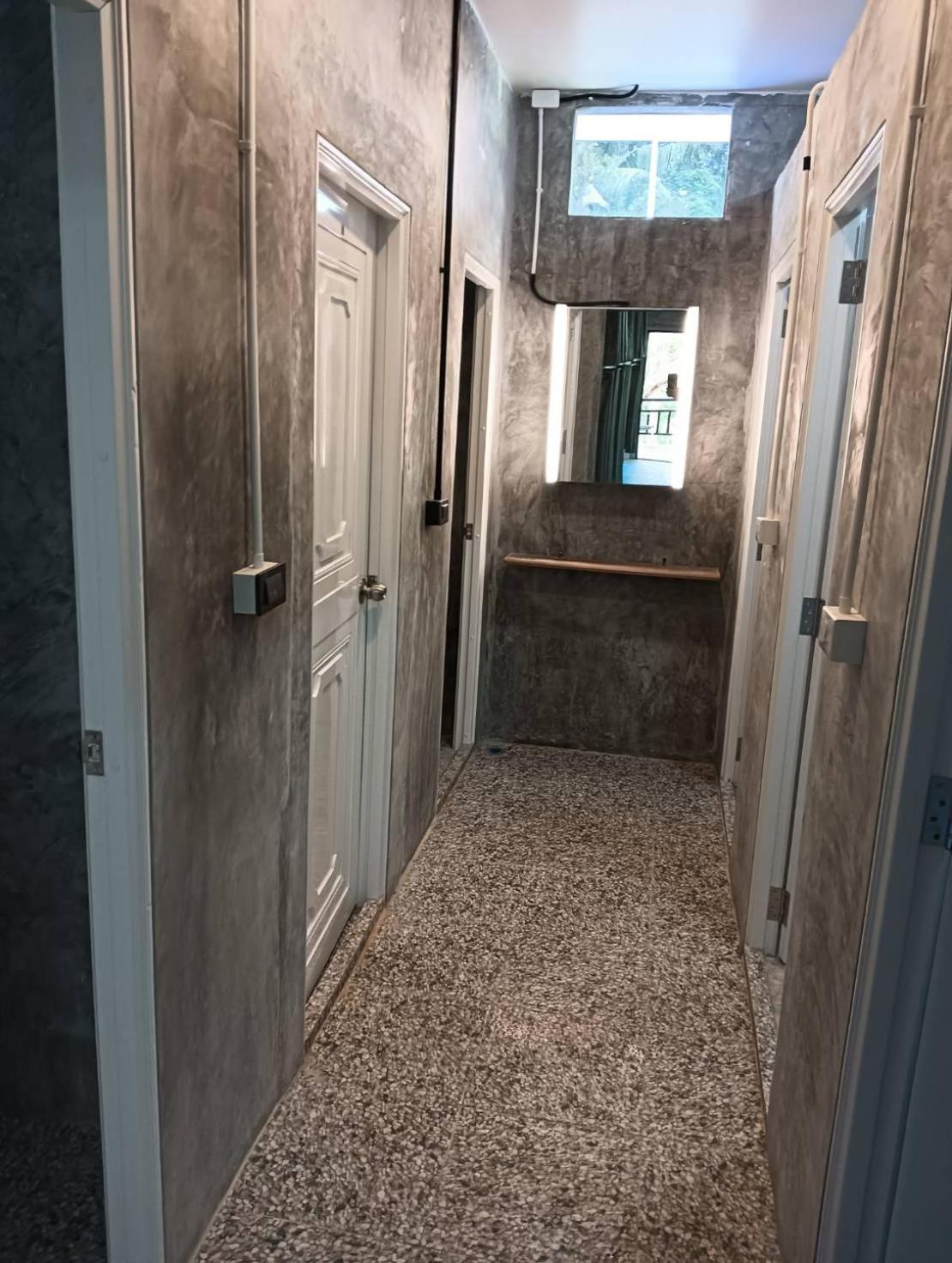 White Jail At Koh Tao Hostel المظهر الخارجي الصورة