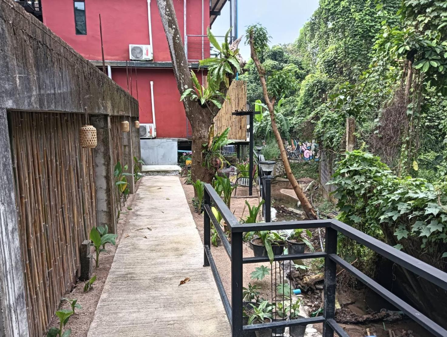 White Jail At Koh Tao Hostel المظهر الخارجي الصورة