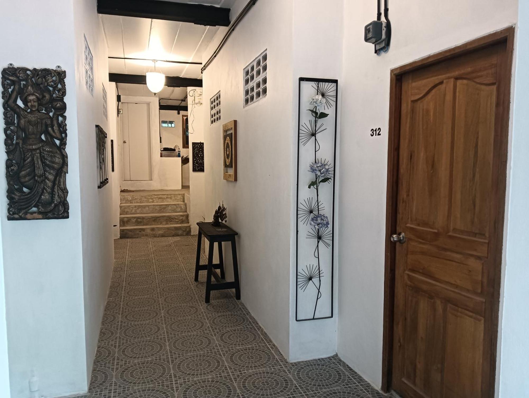 White Jail At Koh Tao Hostel المظهر الخارجي الصورة