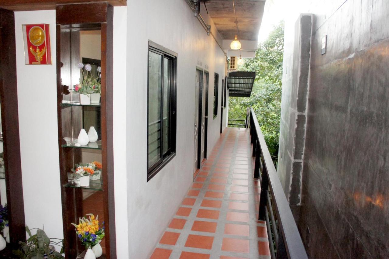 White Jail At Koh Tao Hostel المظهر الخارجي الصورة