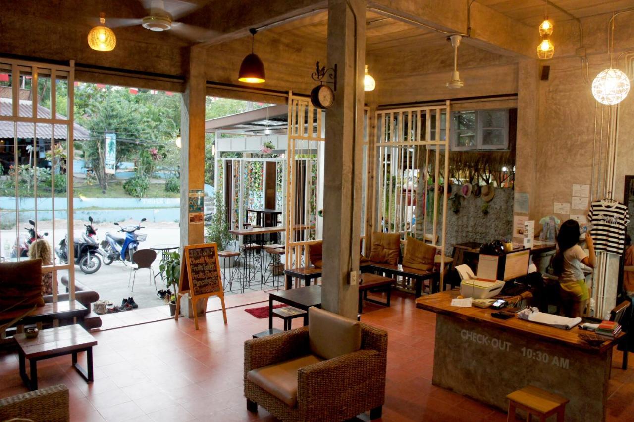 White Jail At Koh Tao Hostel المظهر الخارجي الصورة
